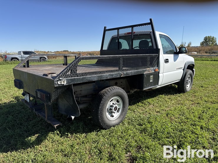 2005-gmc-sierra-2500-image-5