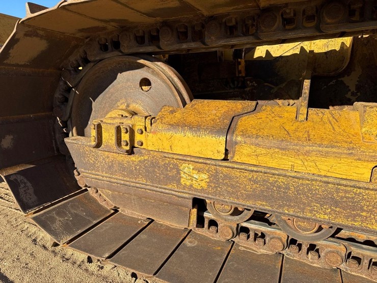 caterpillar-d4g-lgp-image-10