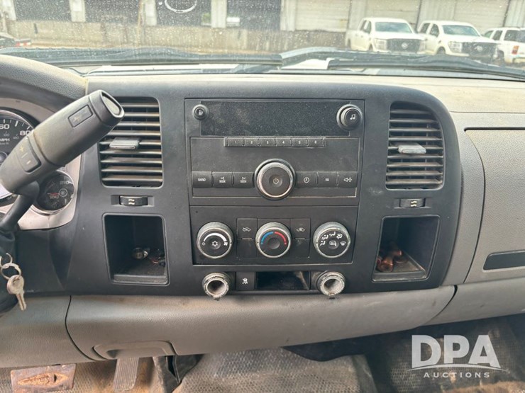 2009-chevrolet-silverado-2500hd-image-80