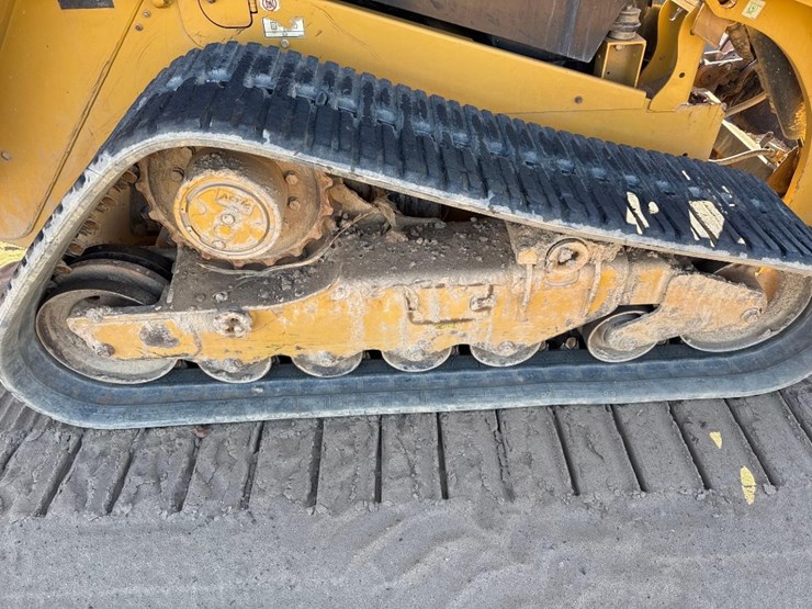 caterpillar-279d-image-14