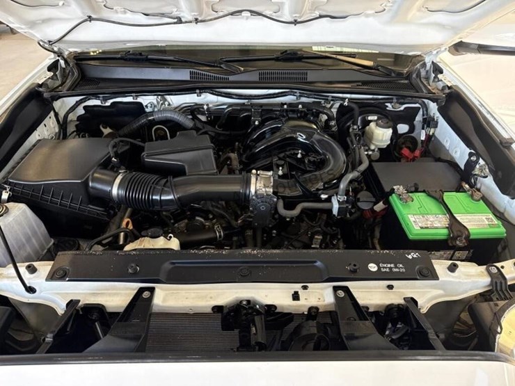 2017-toyota-tacoma-image-12