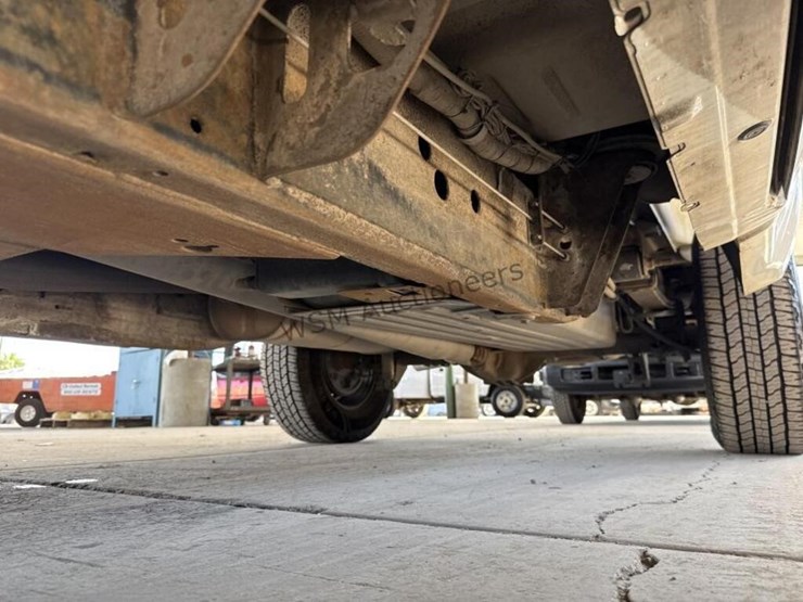 2009-chevrolet-silverado-1500-image-27