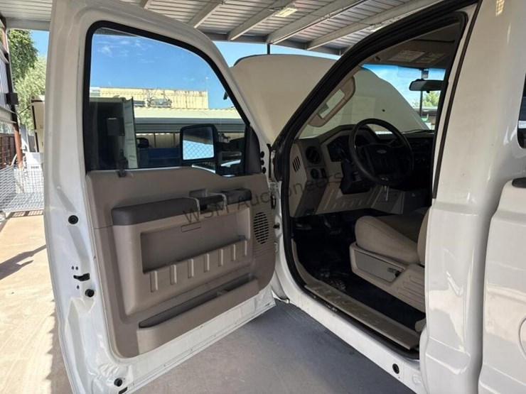 2008-ford-f250-image-21