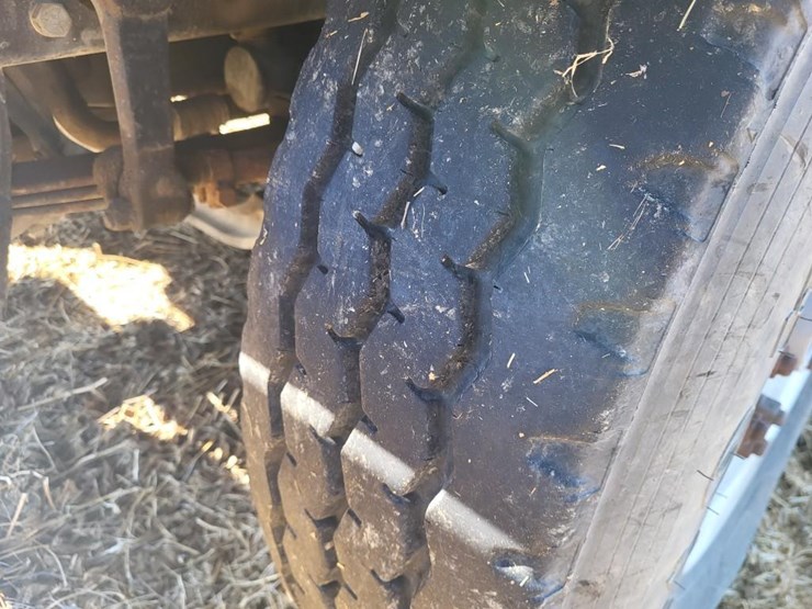 2004-mack-granite-cv713-image-47