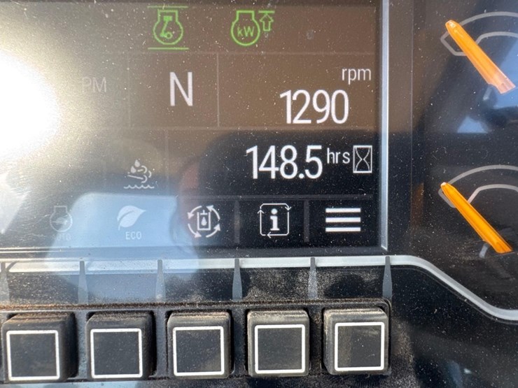 caterpillar-420-image-25