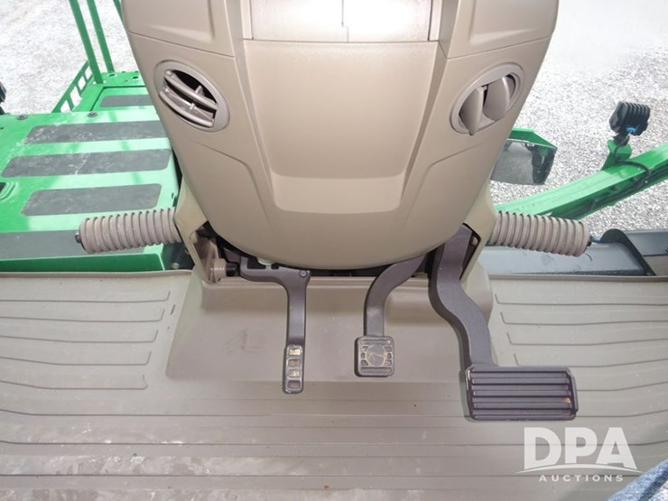 2024-john-deere-412r-image-146