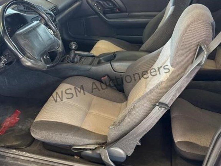 1994-chevrolet-camaro-hatchback-image-19