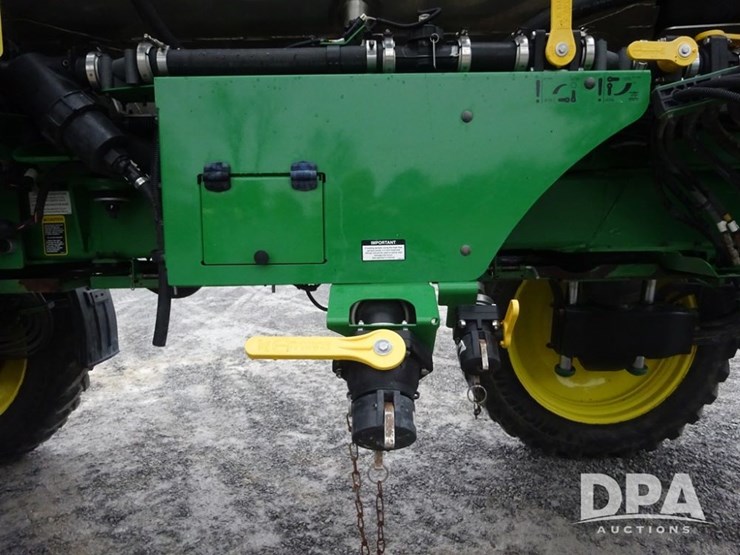 2021-john-deere-r4038-image-87