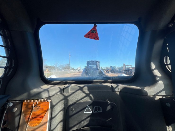 2019-bobcat-t450-image-35