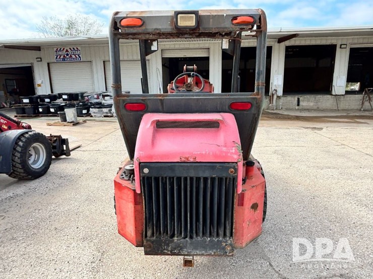 massey-ferguson-7500-image-8