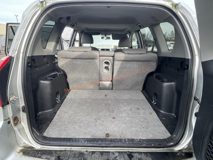 2006-toyota-rav4-image-28