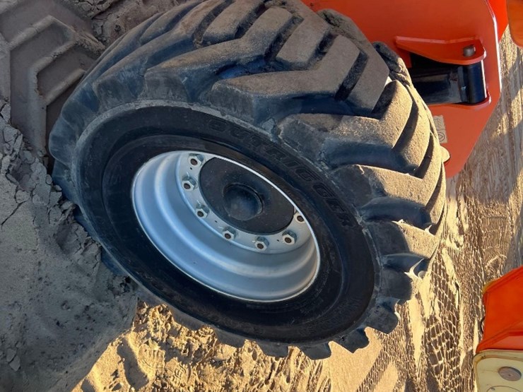 2008-jlg-800aj-image-12