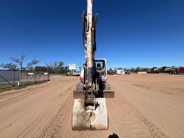 takeuchi-tb285-image-7