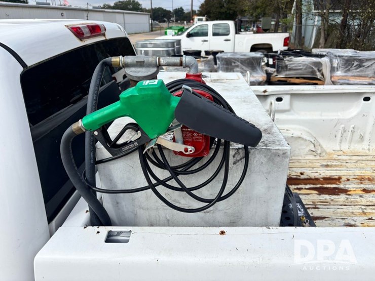 2009-chevrolet-silverado-2500hd-image-26