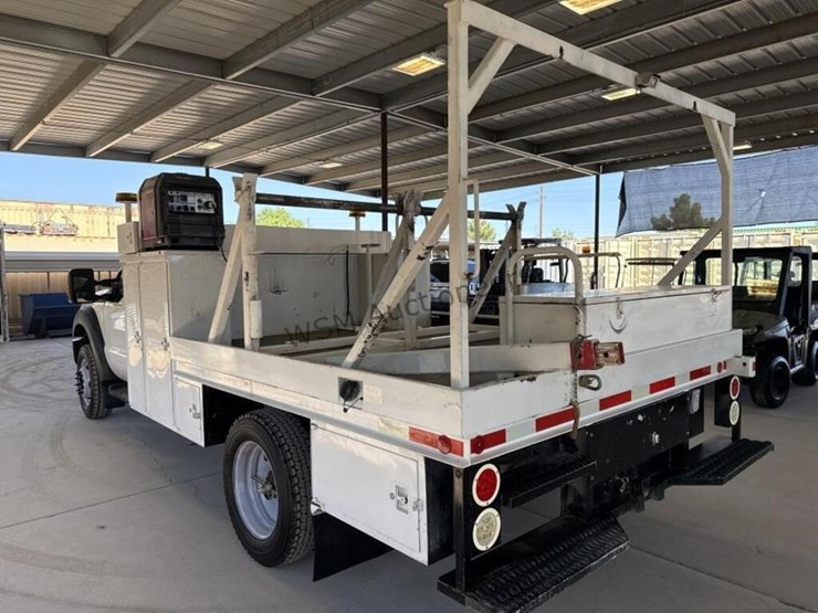 2015-ford-f550-image-5