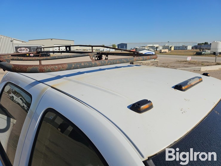 2011-chevrolet-silverado-3500-image-12