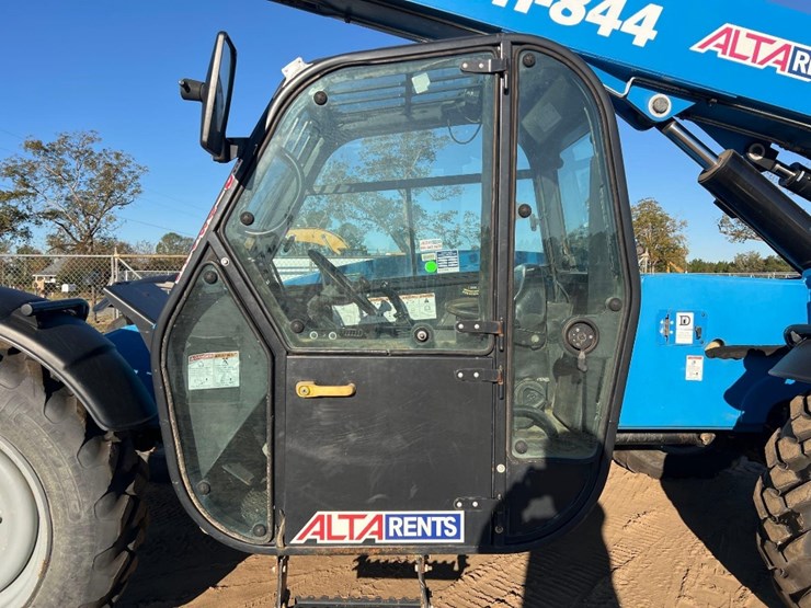 2017-genie-gth844-image-10