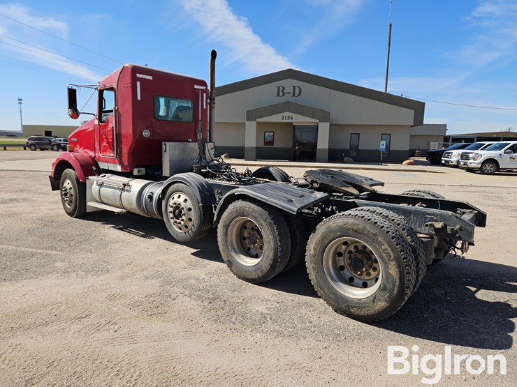 2019-kenworth-t800-image-7