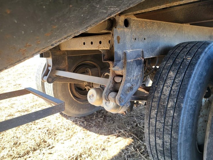 2021-lime-city-equipment-steel-tandem-axle-semi-hopper-trailer---one-owner-image-22