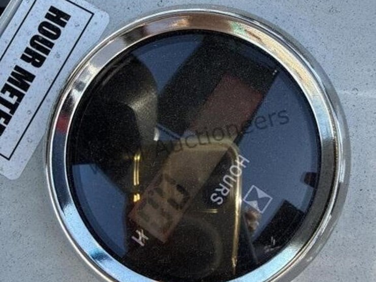 2025-battler-et15h-6-mini-excavator-image-8