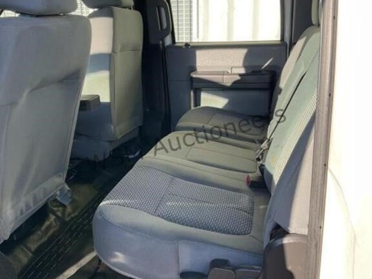 2016-ford-f550-image-29