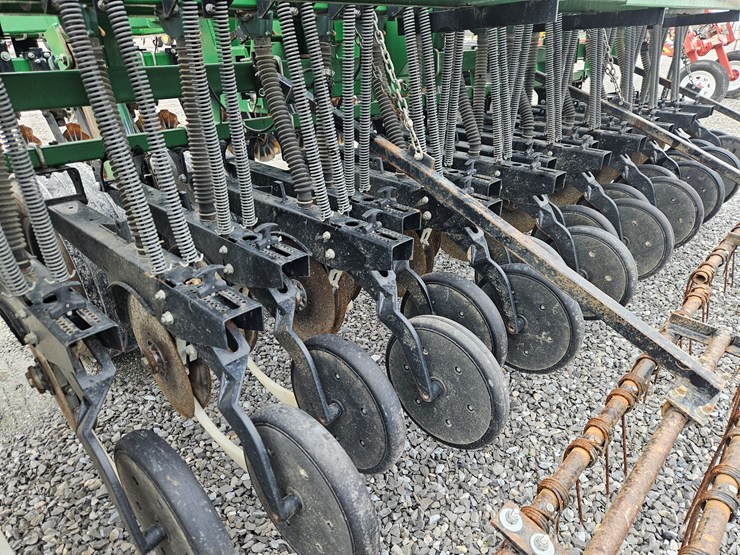 great-plains-solid-stand-15-image-8