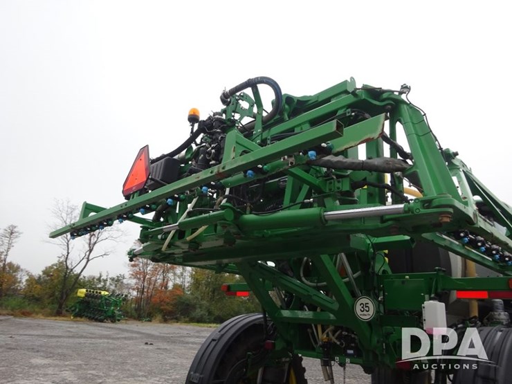 2021-john-deere-r4038-image-57