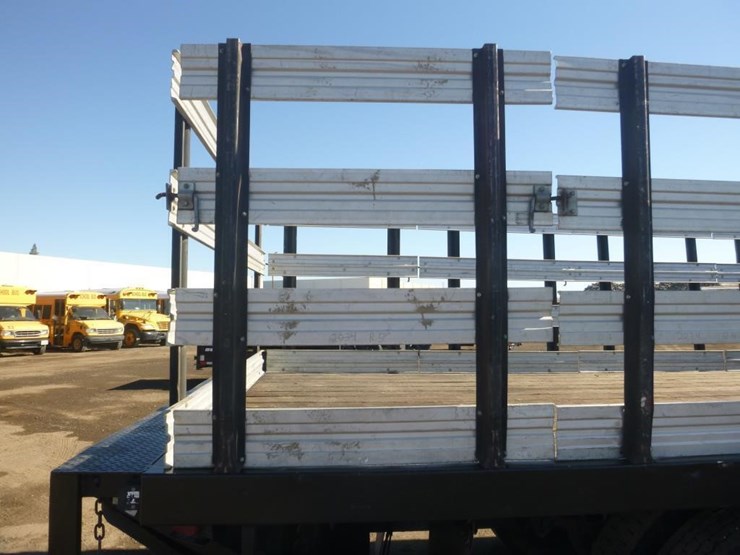 2010-ford-f650-image-8