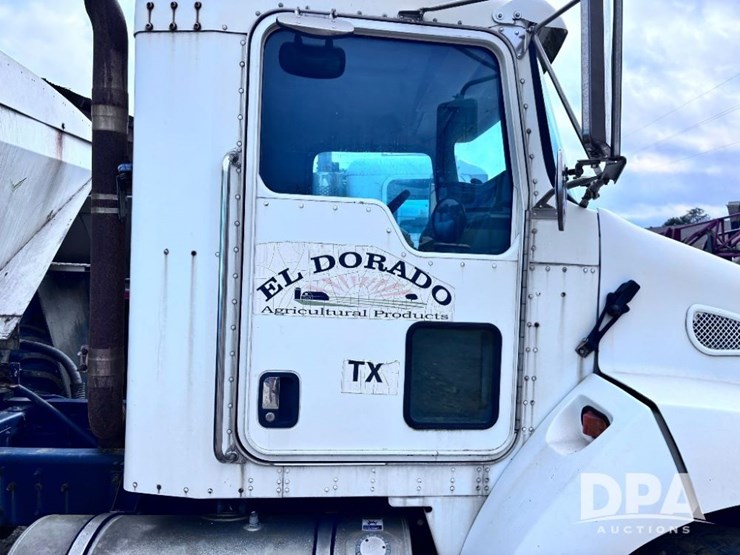 2005-kenworth-t300-image-41