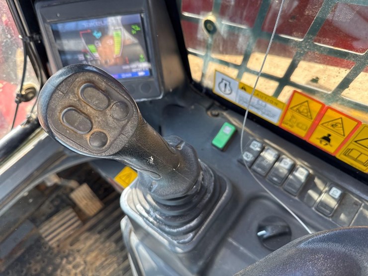 takeuchi-tl10v2-image-18