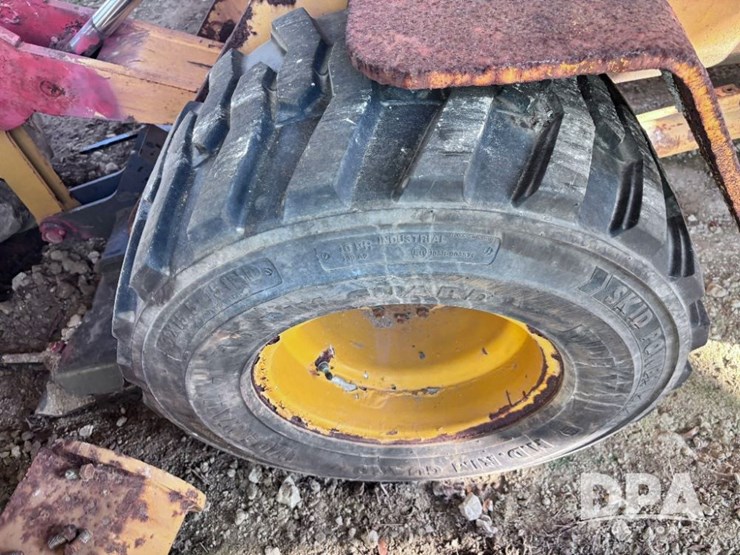 2001-swinger-2000-image-29