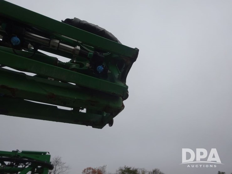 2021-john-deere-r4038-image-64