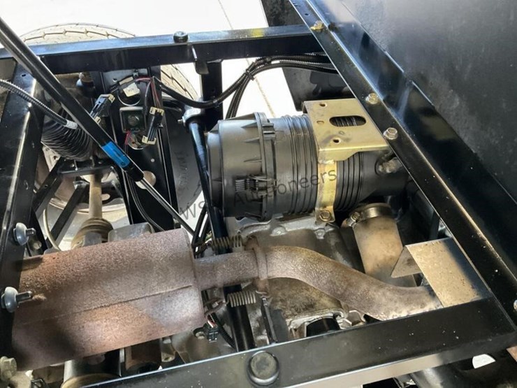 2011-polaris-ranger-image-12