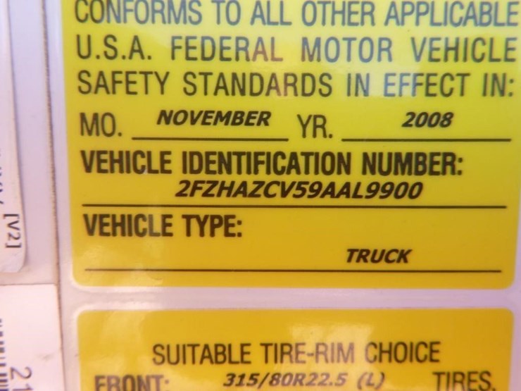 2009-sterling-lt9500-image-27