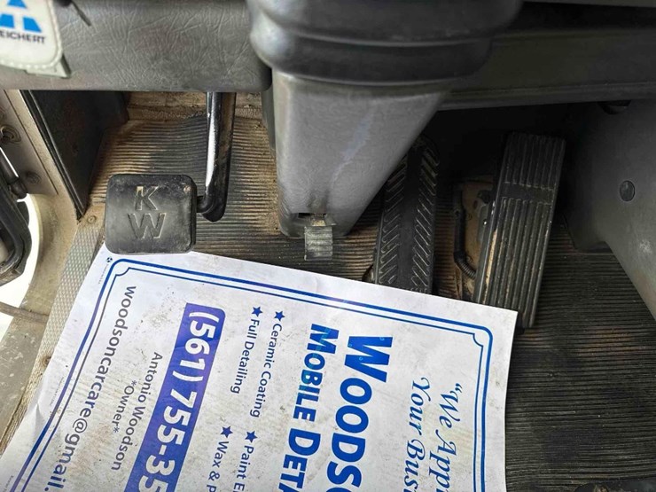 2006-kenworth-t800-image-34