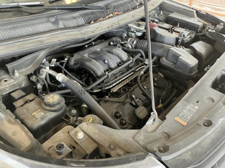 2017-ford-explorer-image-9