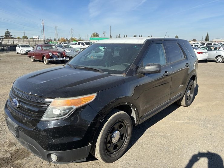 2013-ford-explorer-image-1