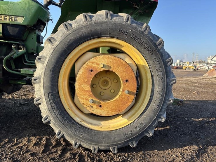 1981-john-deere-750-image-17