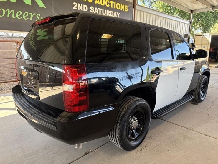 2014-chevrolet-tahoe-image-7