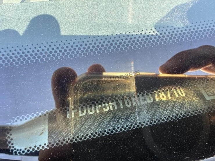 2017-ford-f550-image-17