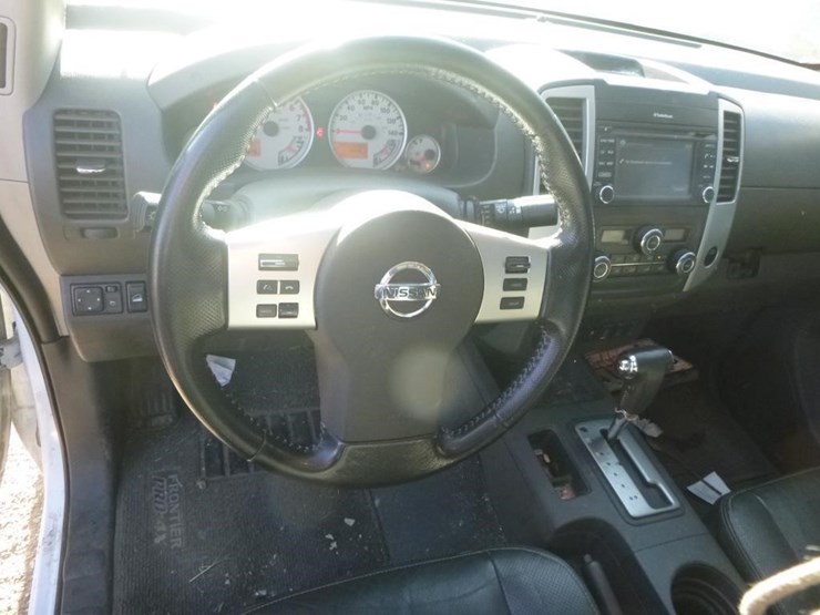 2019-nissan-frontier-image-10