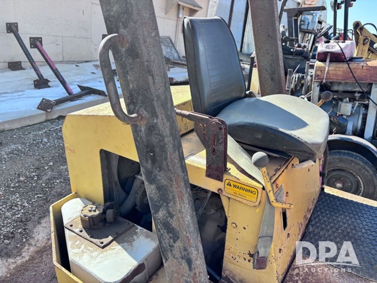 1996-swinger-240-image-32