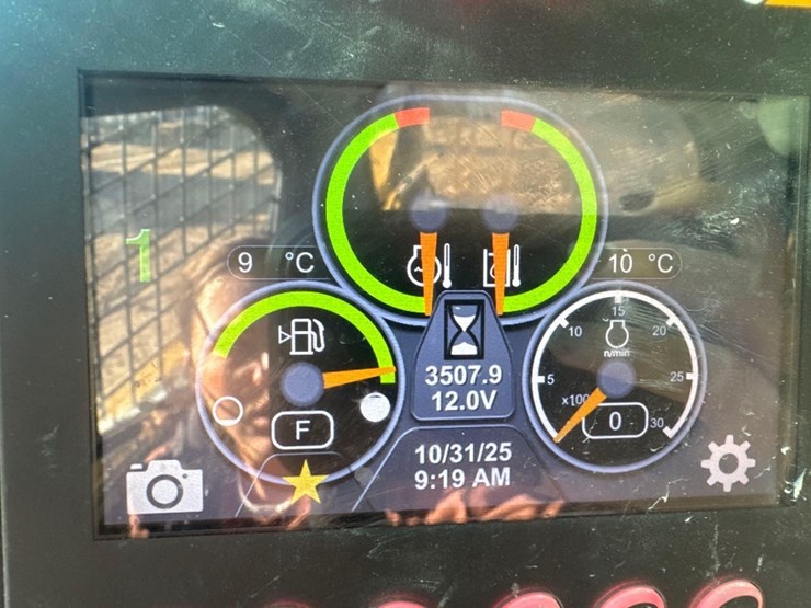 caterpillar-242d-image-26