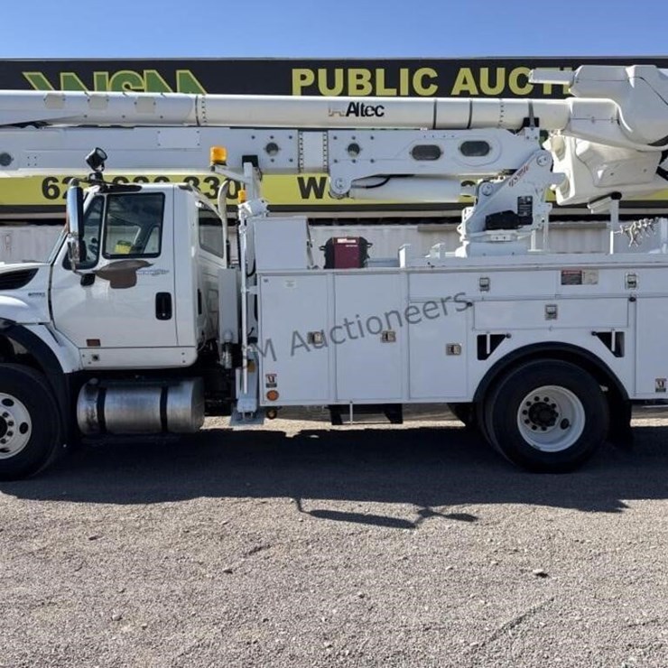 2013 INTERNATIONAL 7400