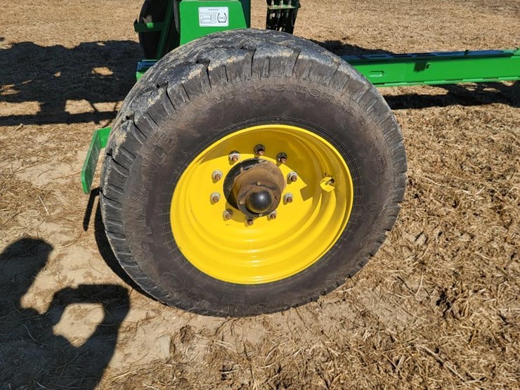 2021-john-deere-1745-image-37