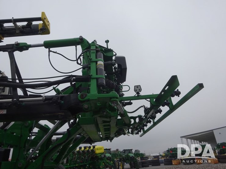 2024-john-deere-412r-image-75
