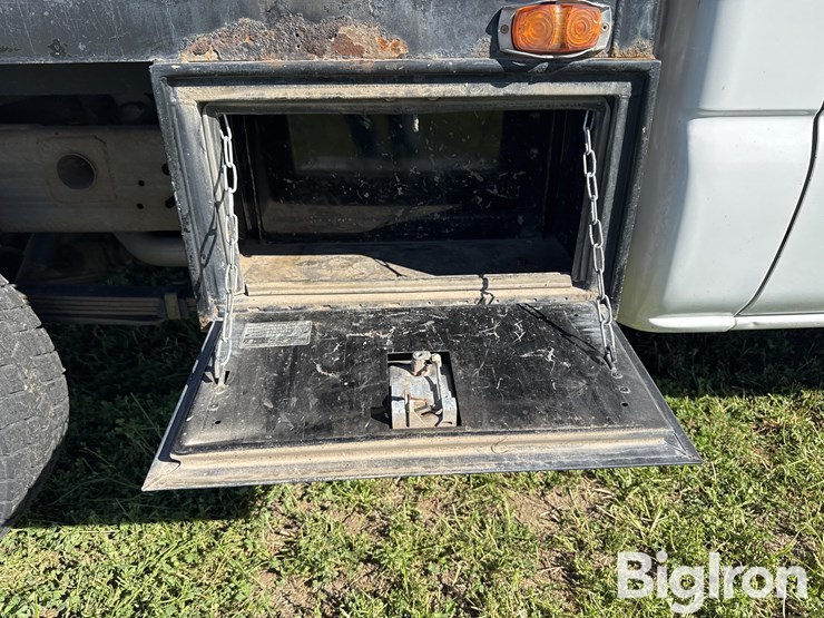 2005-gmc-sierra-2500-image-18