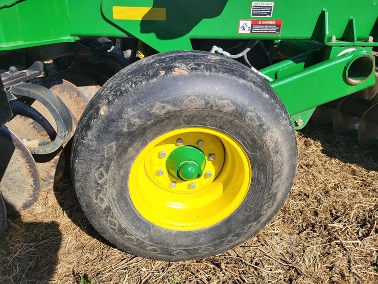2012-john-deere-2620-image-56