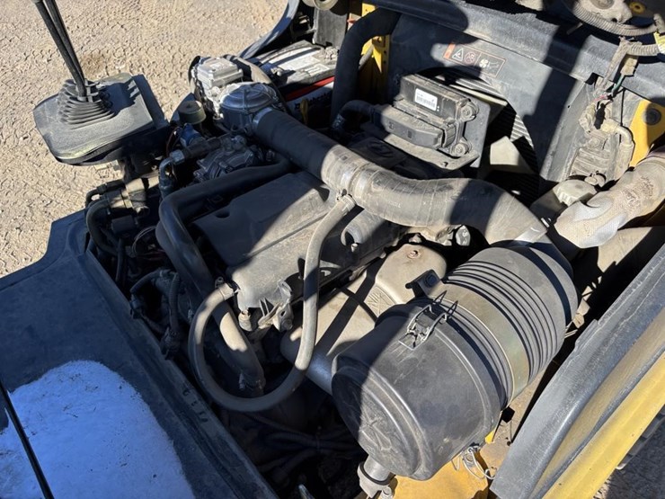 2011-hyundai-30l-7a-image-28