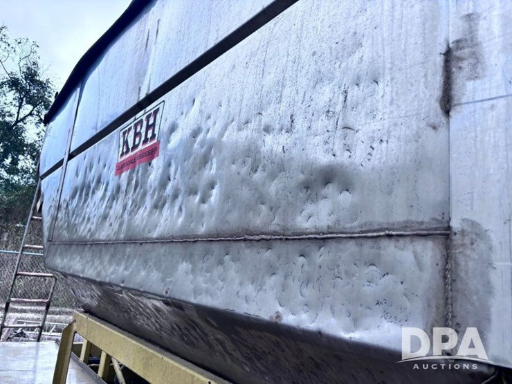 2004-magnolia-trailer-image-46